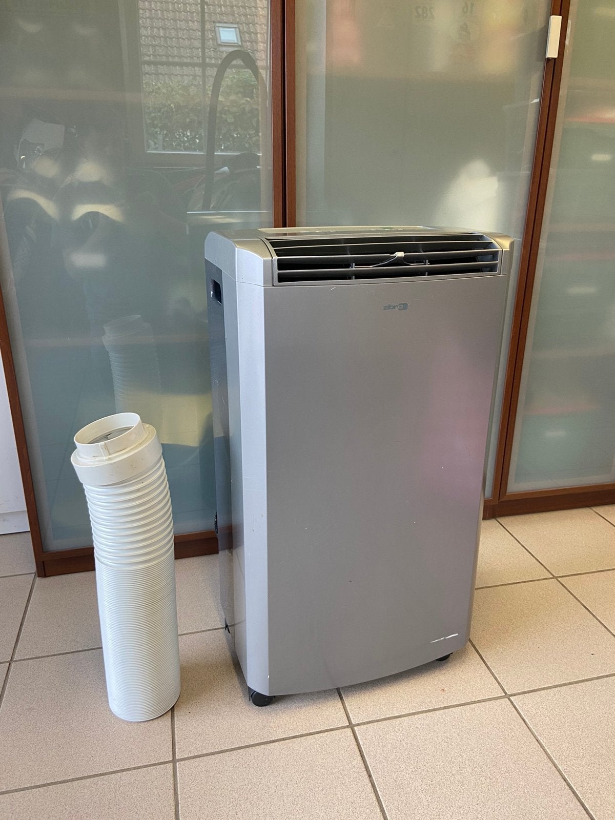 Air co portatif tres bon etat, Ophalen, Zo goed als nieuw