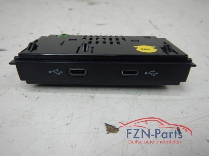 AUX/USB aansluiting Volkswagen Tiguan (22744591), Ophalen of Verzenden, Gebruikt
