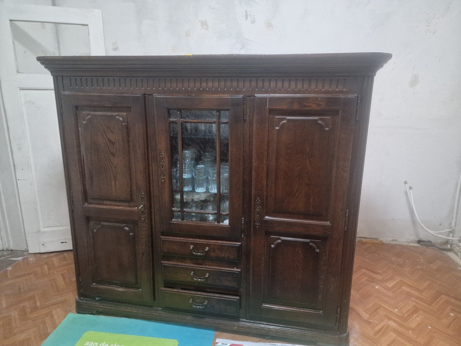 Buffetkast, Ophalen, Nieuw, Met deur(en)
