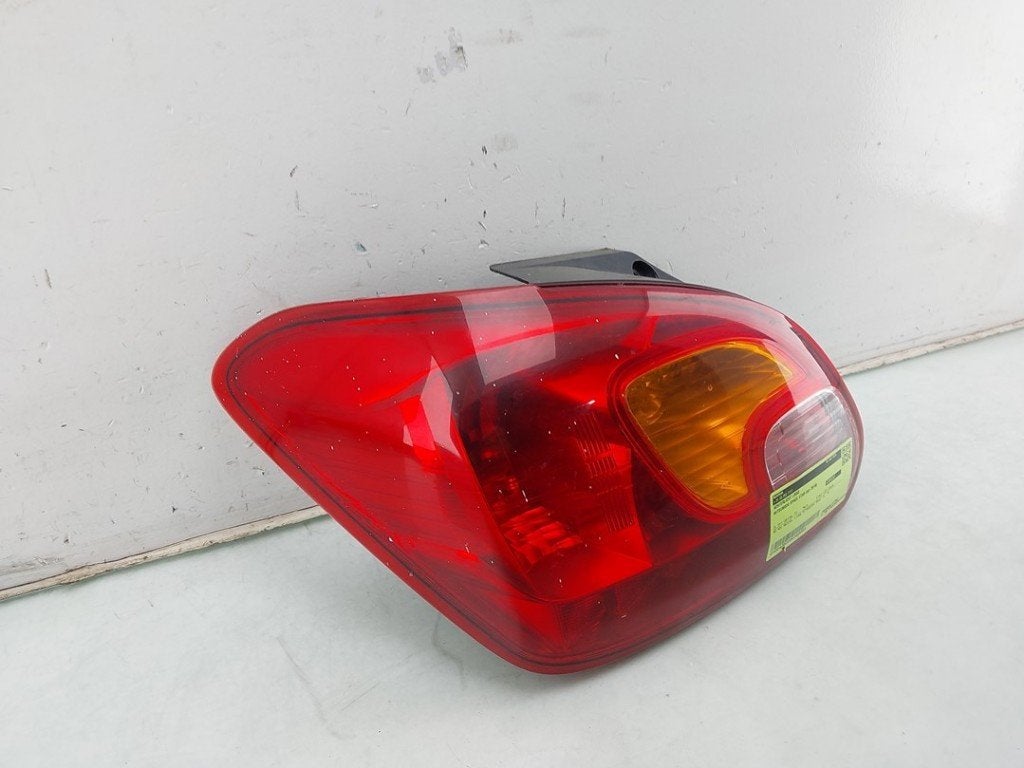 FEU ARRIÈRE GAUCHE Mitsubishi Space Star (A0) (|8330A781|), Info@mitsubishi-motors.de, MITSUBISHI, Utilisé, Mitsubishi