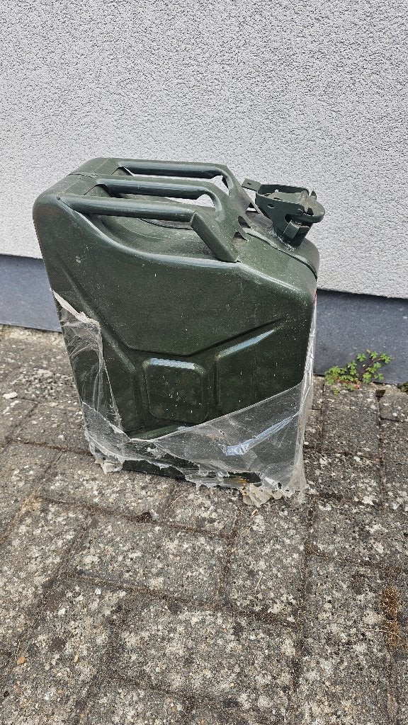 Jerrycan metaal 20 liter benzine, Enlèvement, Comme neuf