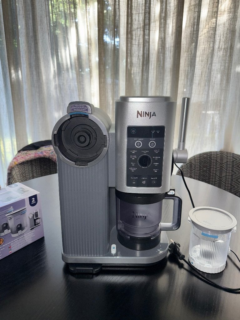 Machine à glace Ninja Spin by CREAMi 13 en 1 - neuve !!, Electroménager, Machines à glace, Neuf, Enlèvement