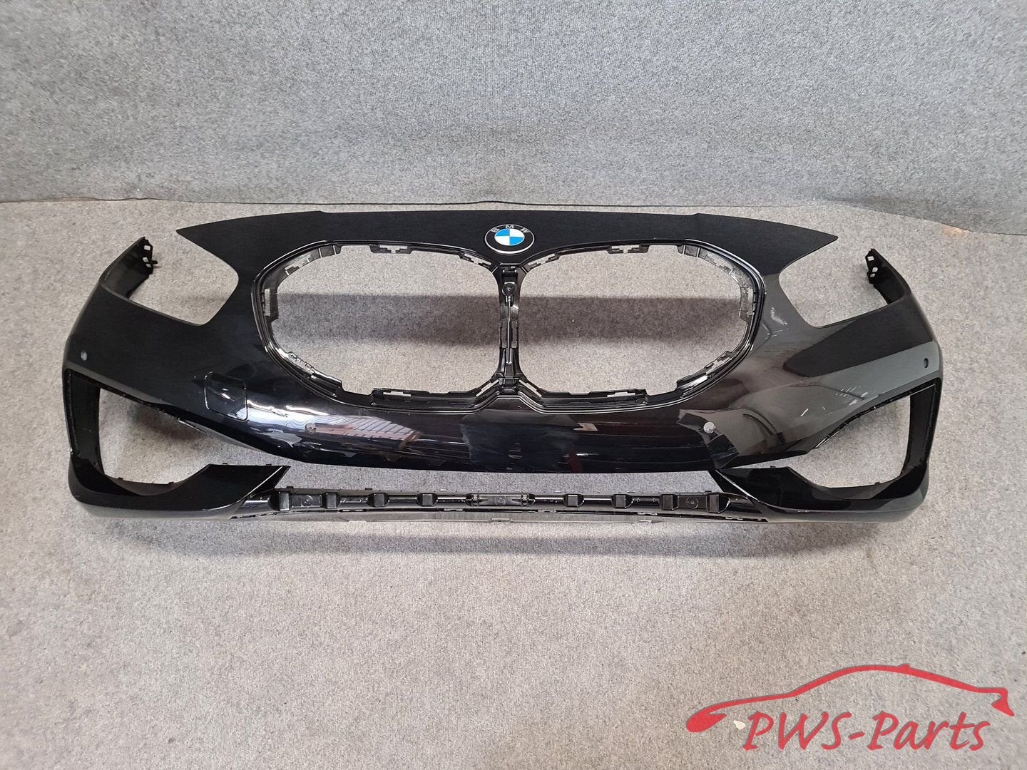 BMW F40 VOORBUMPER ORIGINEEL, Autos : Pièces & Accessoires, Carrosserie & Tôlerie, Pare-chocs, BMW, Avant, Utilisé, Enlèvement ou Envoi