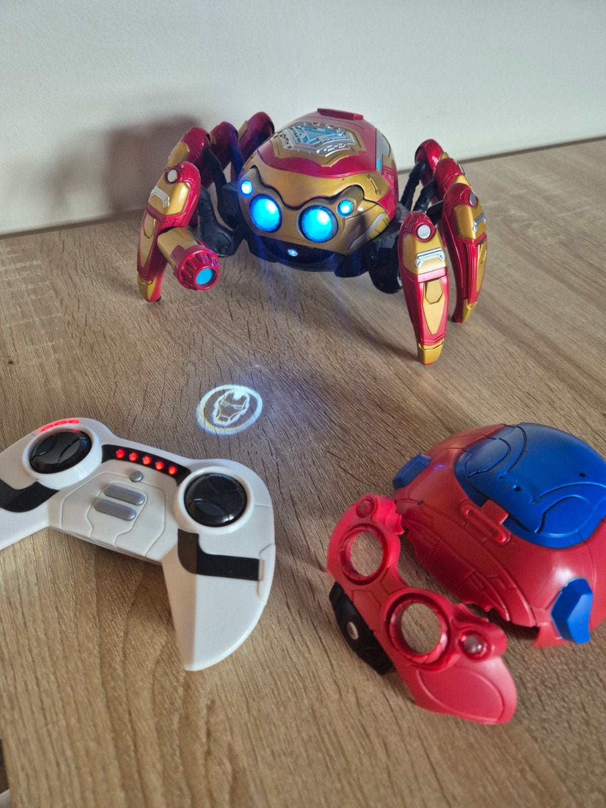 Spiderbot Disney, Enlèvement