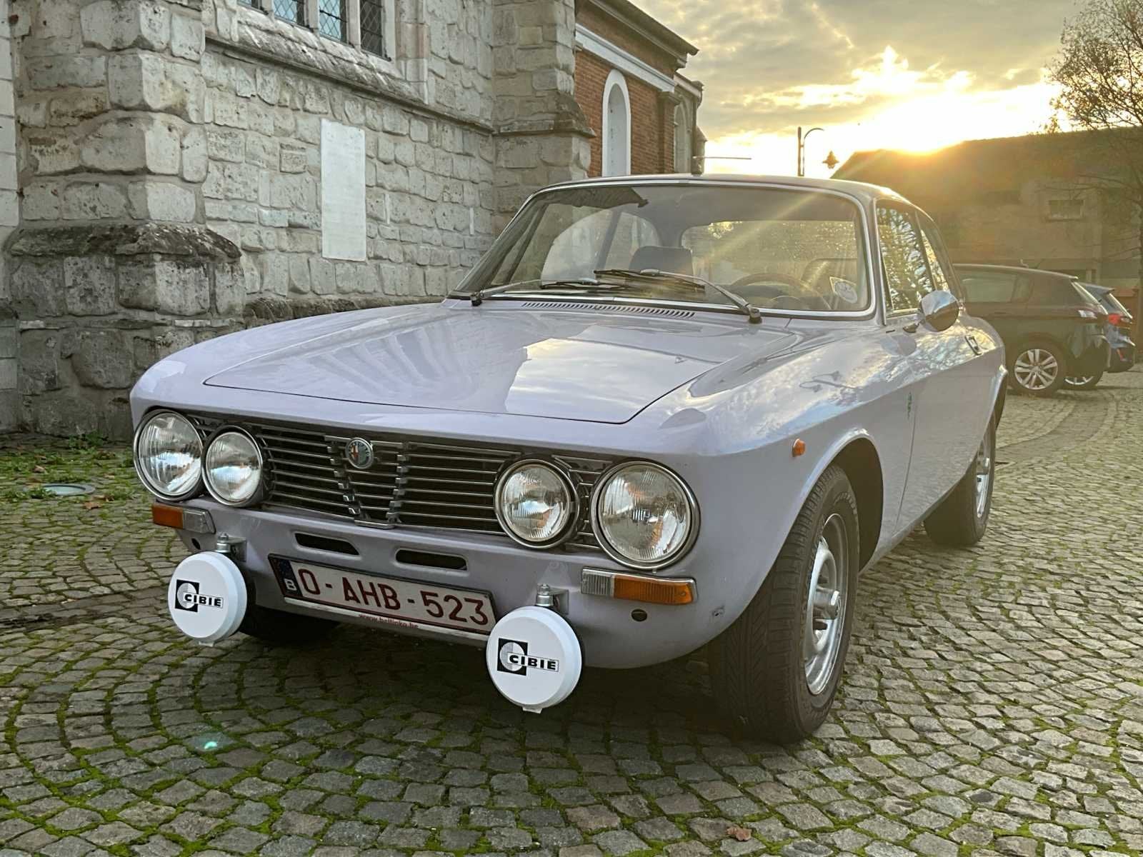 Alfa Romeo GT Junior 1300 - 1973 - Voiture classique, Autos, Oldtimers & Ancêtres, Achat, Entreprise, Autre carrosserie, Alfa Romeo