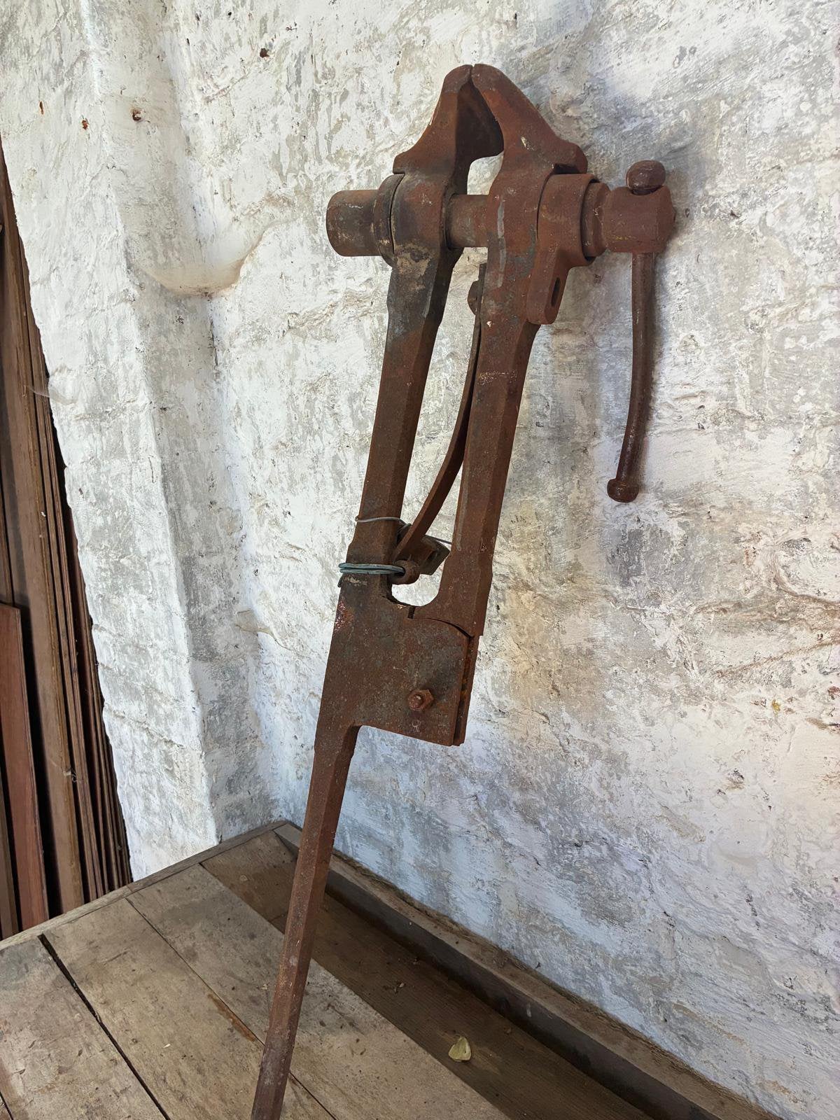 Ouderwetse handschroef, Bricolage & Construction, Enlèvement, Utilisé, Étau