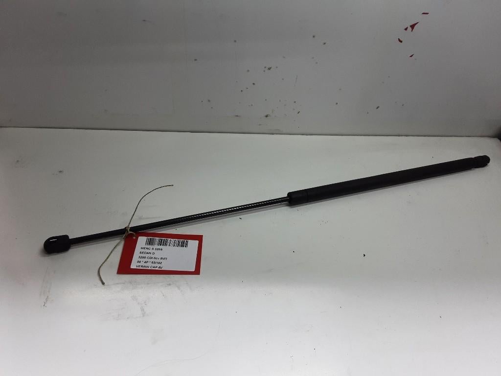 VERIN DE CAPOT Mercedes-Benz Sprinter 3t (903), Mercedes-Benz, Mevr. I. Hauben, Utilisé, Rue de l'Espoir 34 34
4030  GRIVEGNÉE, BE