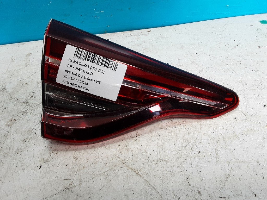 PANNEAU ARRIÈRE GAUCHE AVEC LAMPE Renault Clio V (RJAB), Renault, Mevr. I. Hauben, Utilisé, Rue de l'Espoir 34 34
4030  GRIVEGNÉE, BE
