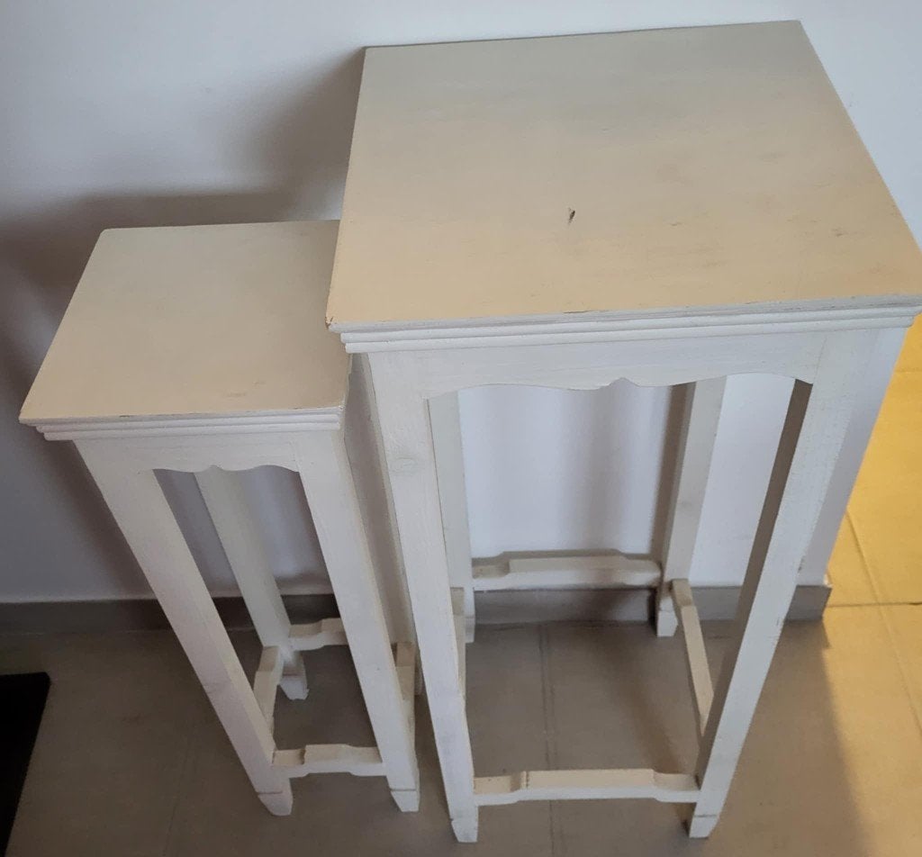 2 Sellettes Blanches Décoratives, Ophalen