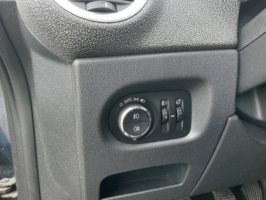 INTERRUPTEUR D'ECLAIRAGE Opel Corsa D (|13310333|), Opel, Opel Automobile GmbH, Utilisé, Kontakt-opel@opel.com