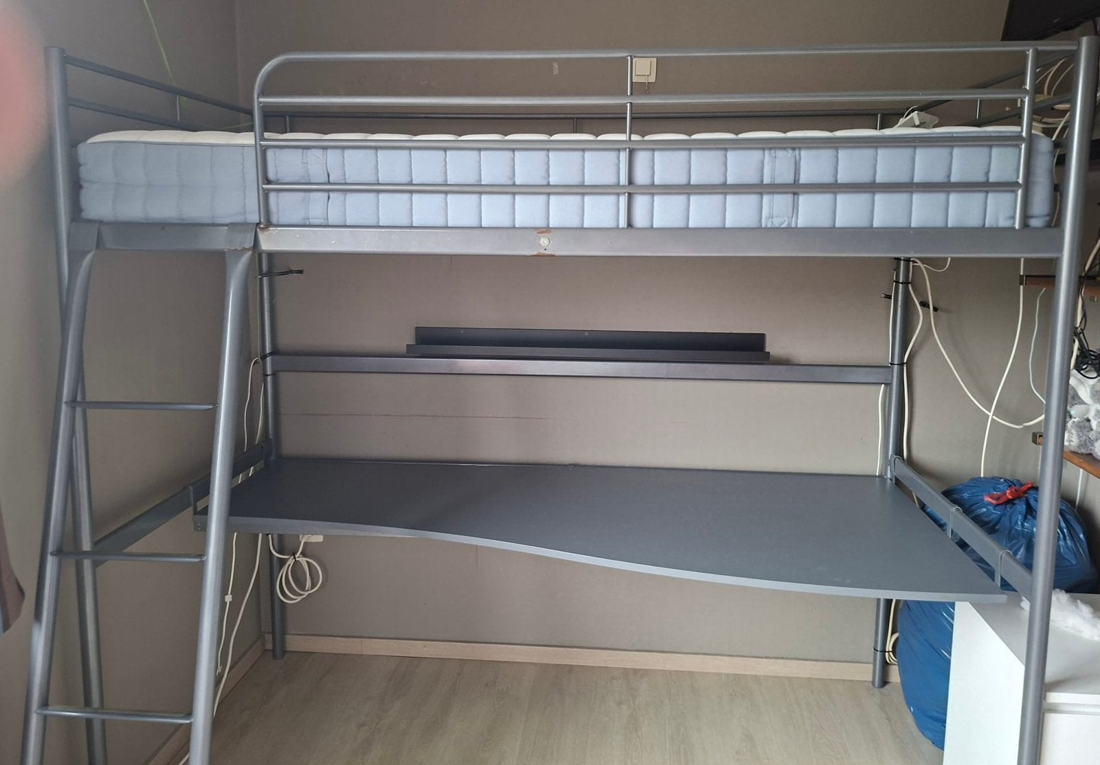 Hoogslaper met bureau, Huis en Inrichting, Slaapkamer | Stapelbedden en Hoogslapers, Ophalen, Gebruikt, Hoogslaper