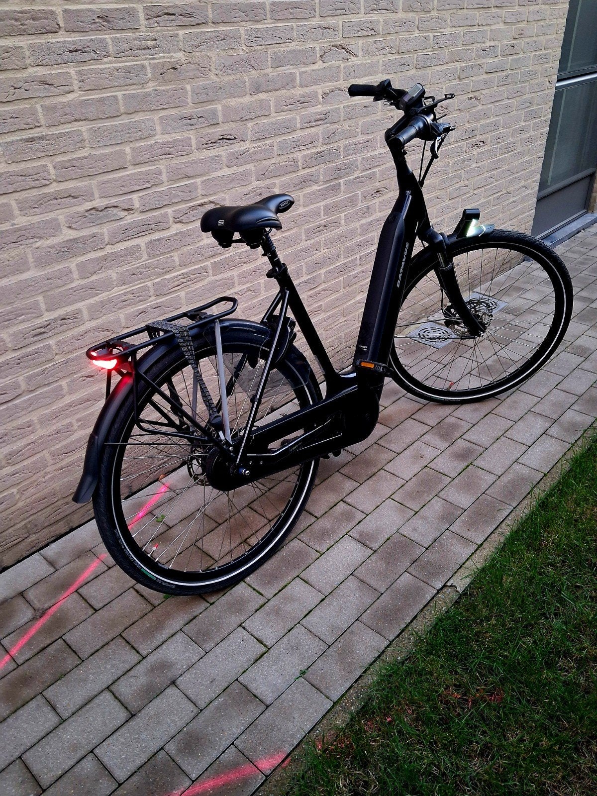 in topstaat electrische damesfiets Batavus Ego Finez zwart, Ophalen, Batavus, Zo goed als nieuw, 51 tot 55 cm