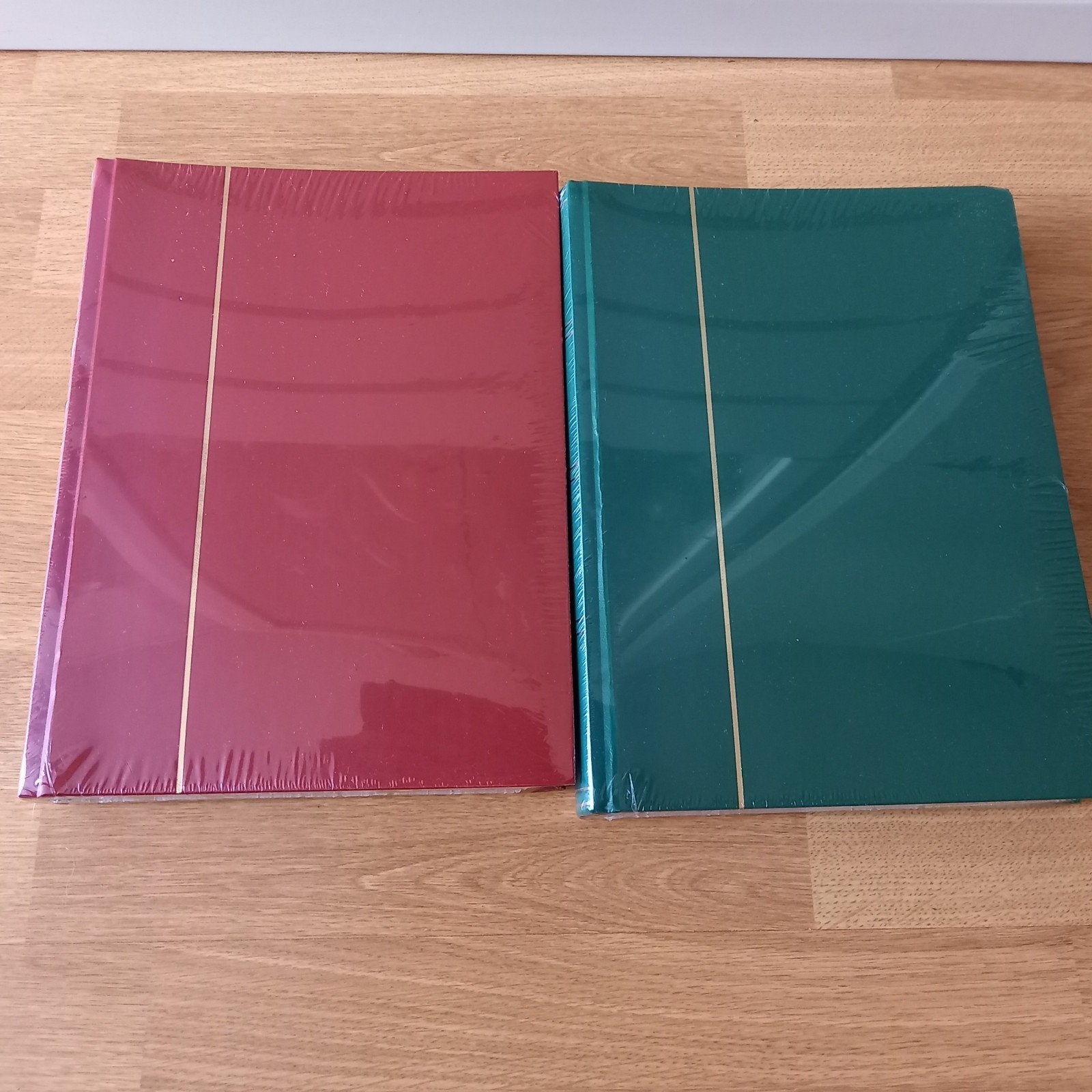 2 NIEUWE LEUCHTTURM POSTZEGELALBUMS, Ophalen of Verzenden