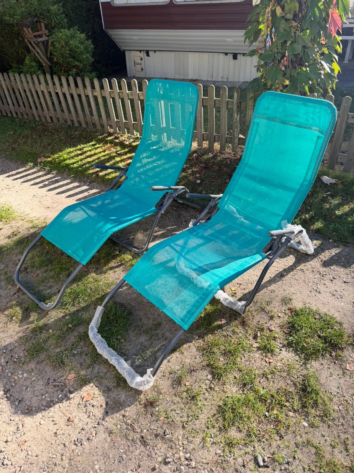 Twee nieuwe verstelbare ligstoelen - groen, Ophalen, Zo goed als nieuw