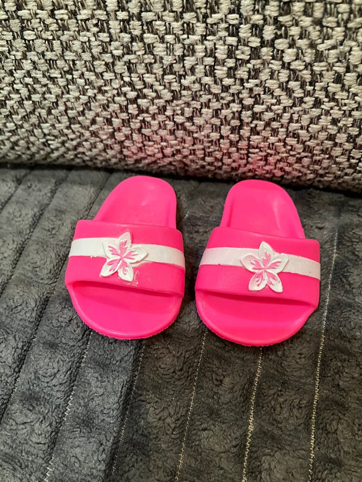 Teenslippers baby born zapf creation voor pop 43 cm, Kinderen en Baby's, Speelgoed | Poppen, Ophalen of Verzenden, Zo goed als nieuw