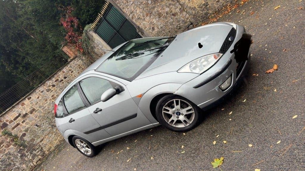 Ford  focus boîte auto  prête à immatriculer, Auto's, Stof, Zwart, 4 cilinders, 45 g/km
