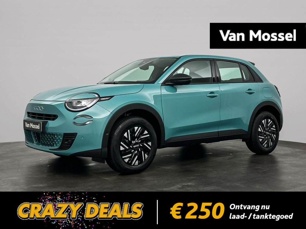 Fiat 600 1.2 Hybrid 100, Auto's, Gebruikt, Zwart, Bedrijf, 5 zetels