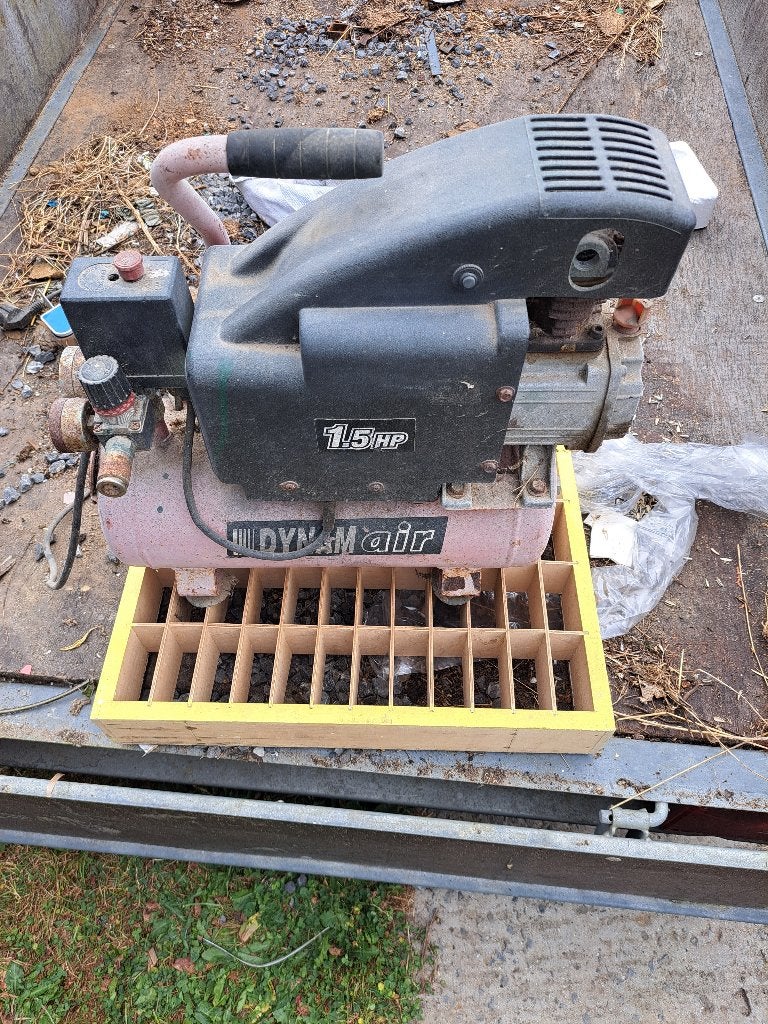 petit compresseur puissant  -, Minder dan 25 liter, Ophalen, Gebruikt, 6 tot 10 bar