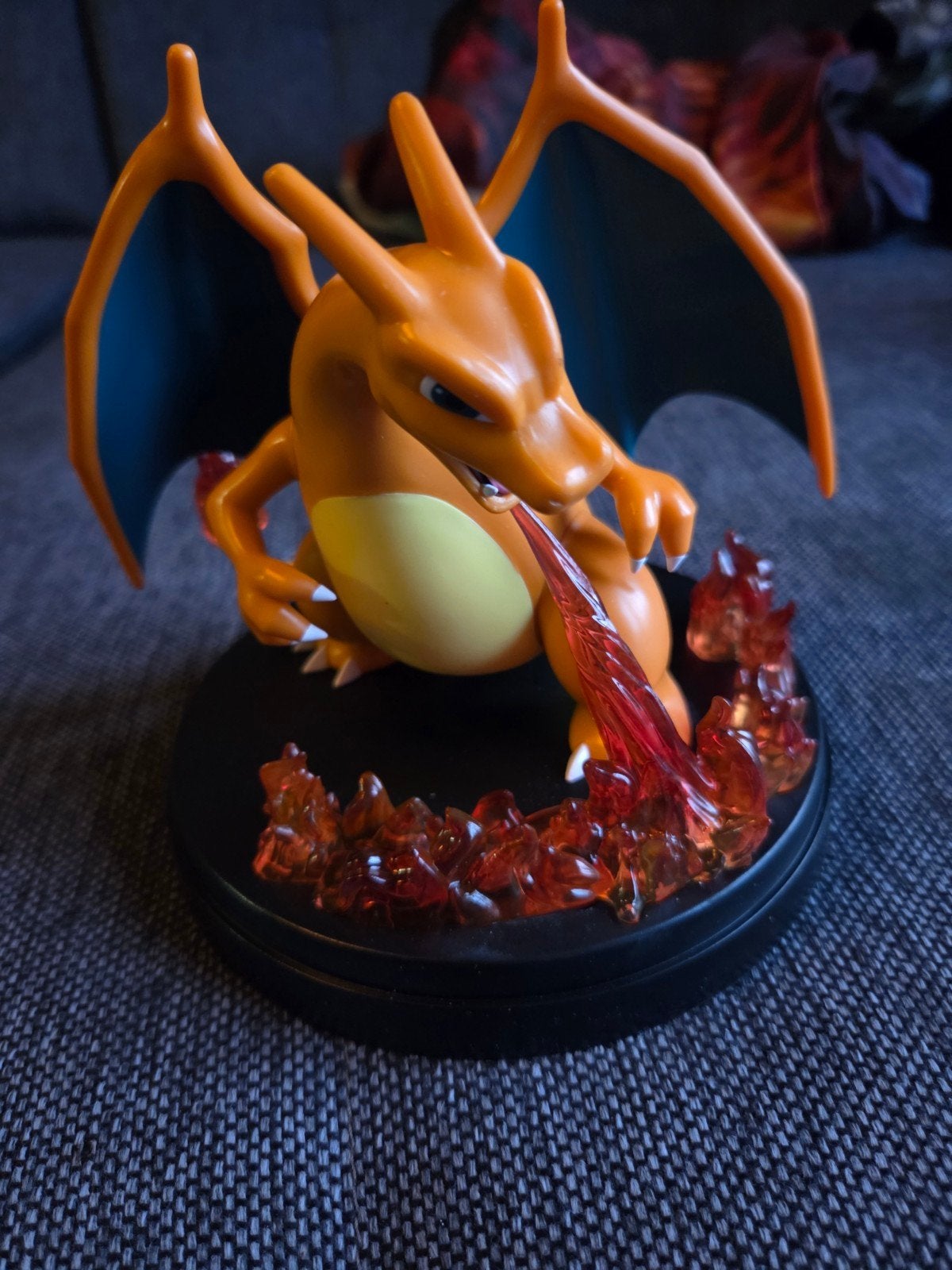 Charizard beeld, Ophalen