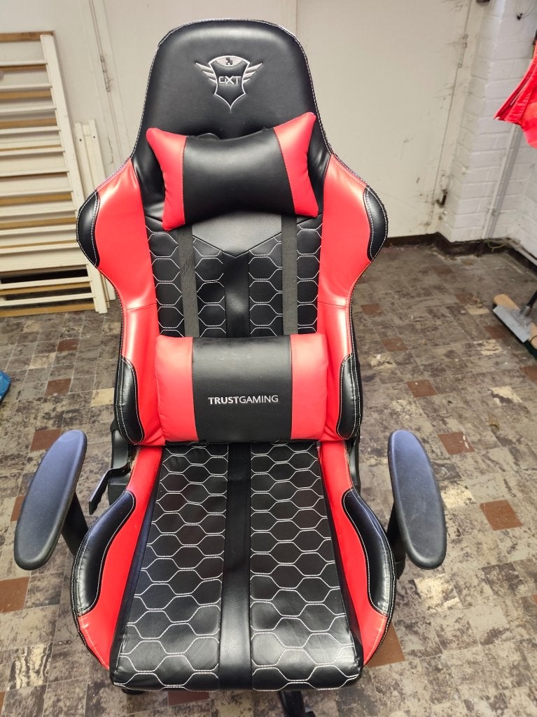 Chaise Gaming  " Trust Gaming ", Rouge, Chaise de bureau de gaming, Enlèvement, Utilisé