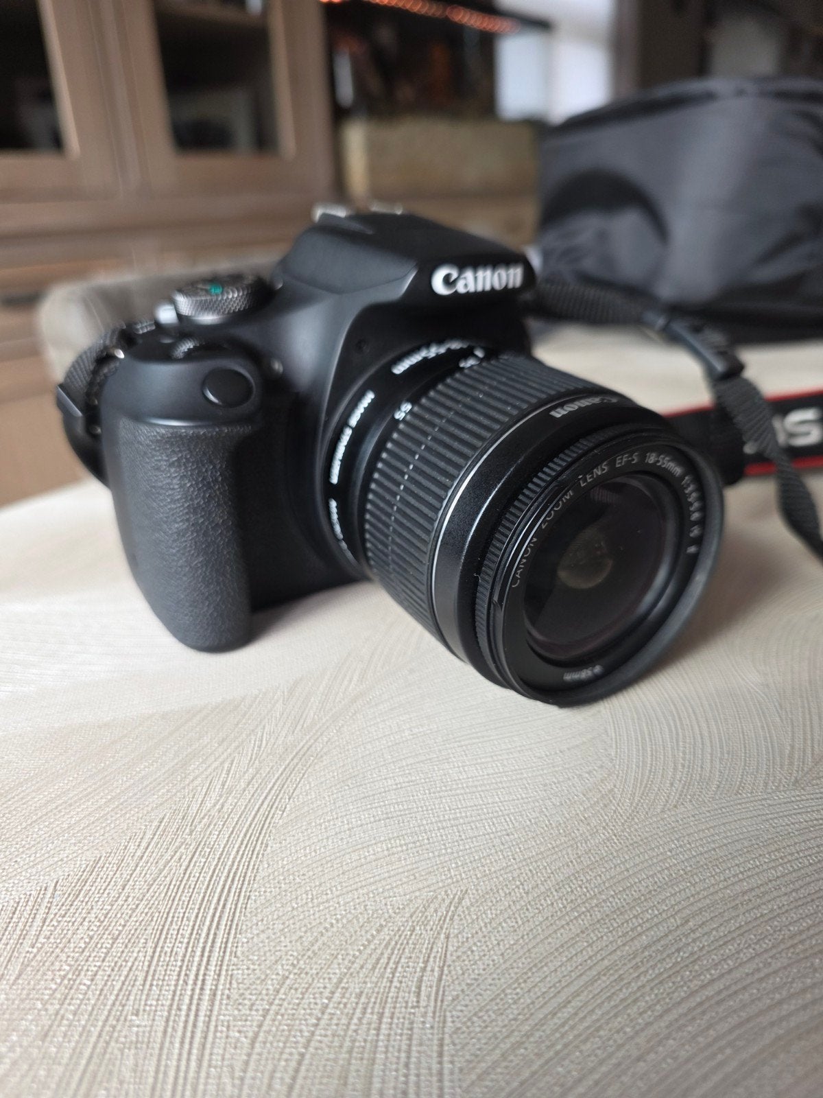 Canon 2000D spiegelreflexcamera, Ingebouwde flitser, Spiegelreflex, Canon, Ophalen of Verzenden