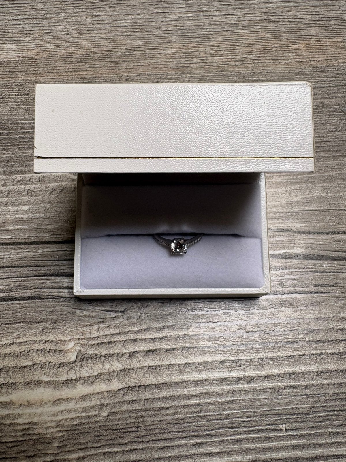 Nouvelle bague 18 K, Enlèvement, Comme neuf