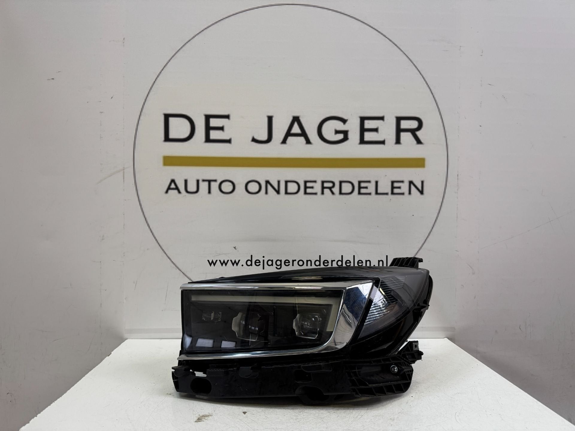 OPEL GRANDLAND X VOL PHARE MATRICE LED GAUCHE 9850139180, Opel Automobile GmbH, Opel, Bahnhofsplatz 1
65423  Russelsheim am Main, DE