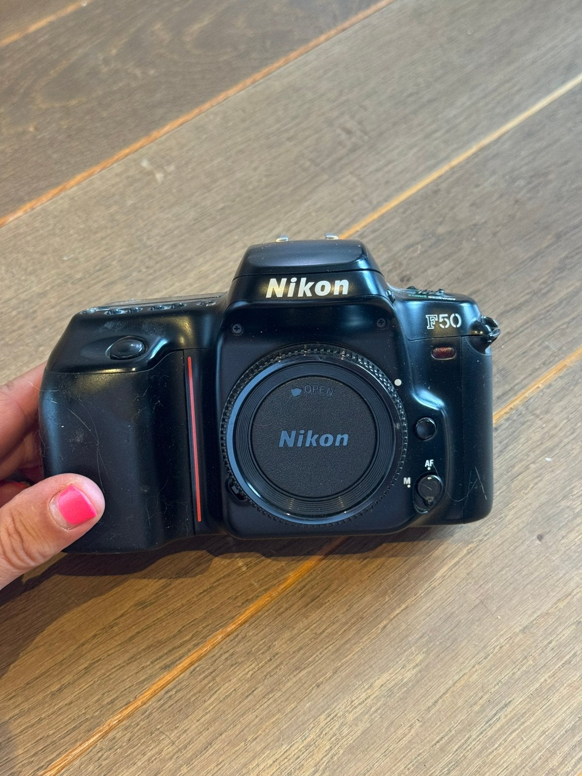 Nikon F50 – Boîtier reflex argentique autofocus, TV, Hi-fi & Vidéo, Appareils photo numériques, Enlèvement ou Envoi, Utilisé, Nikon