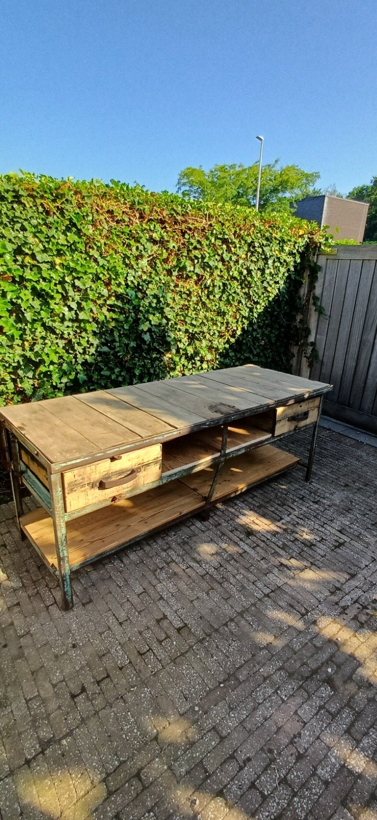 Oude mooie werktafel /werkbank, Ophalen