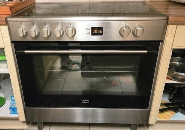 Grande cuisinière vitrocéramique Beko 90cm (GM17300GXNS), Elektronische apparatuur, Fornuizen, Ophalen
