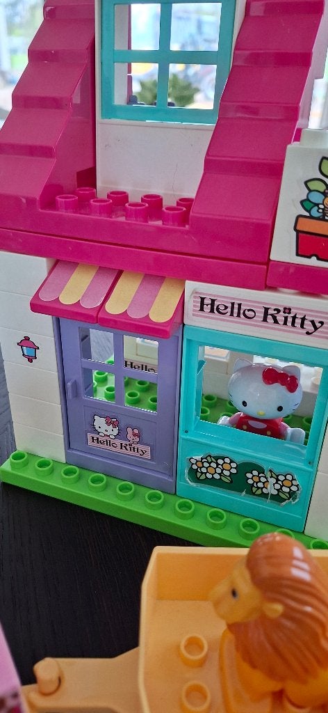 Blokken.Hello Kitty. Past perfect op Duplo, Kinderen en Baby's, Ophalen of Verzenden, Zo goed als nieuw, Overige merken