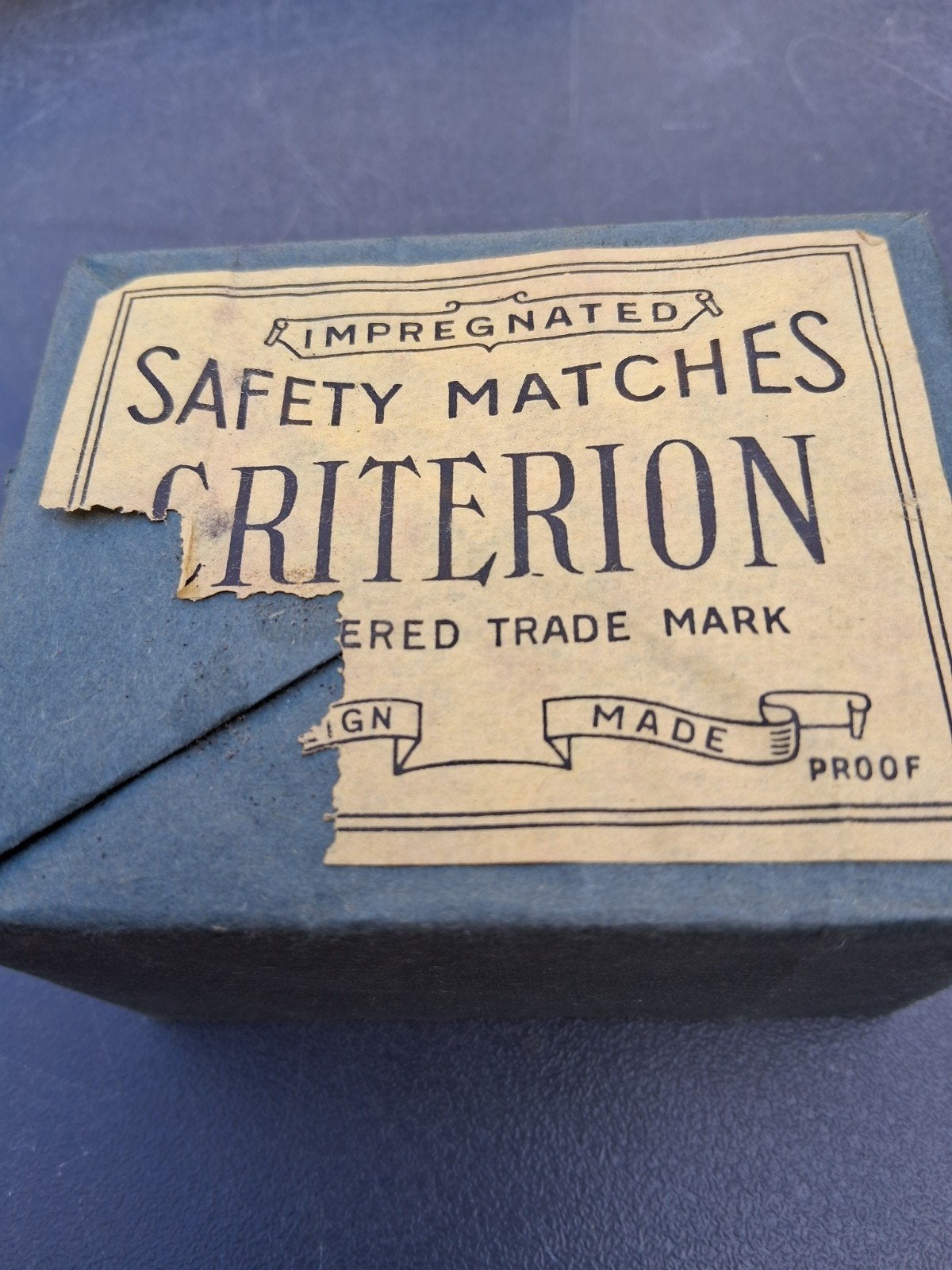 criterion  lucifers, Ophalen