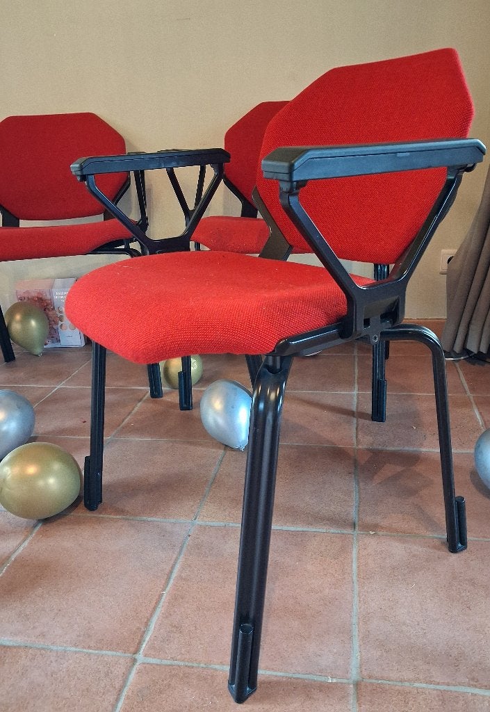 Chaises multi usage vintage, Rouge, Comme neuf, Enlèvement, Cinq, Six Chaises ou plus