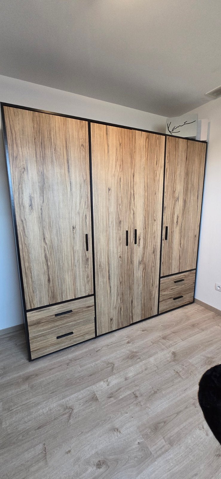 2 kleerkasten nieuw