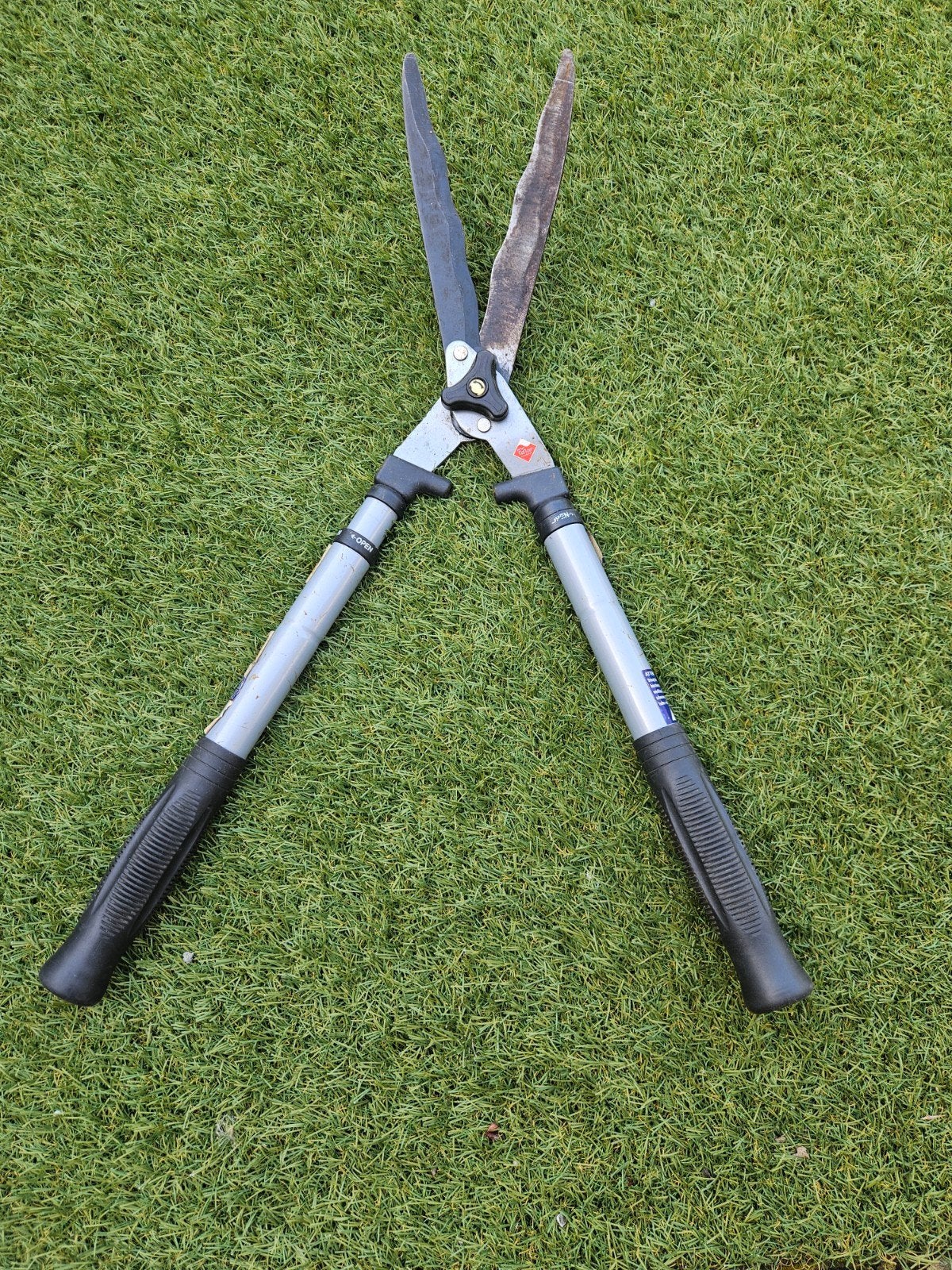 telescopische heggenschaar, Ophalen