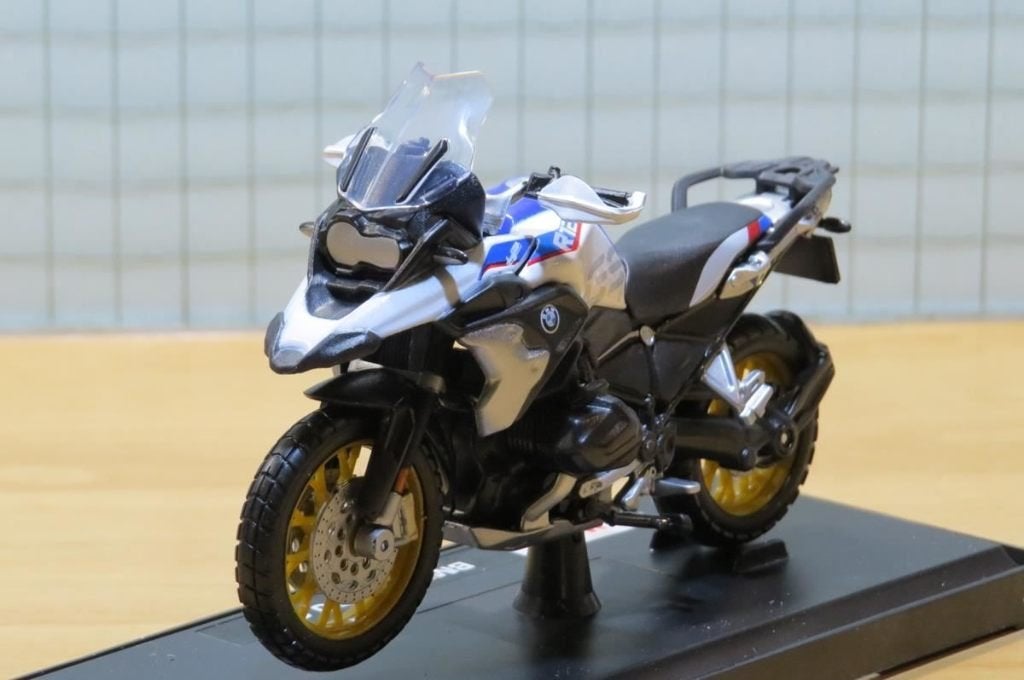 BMW R1250GS 1:18 maisto, Ophalen of Verzenden, Nieuw, Motor, Maisto