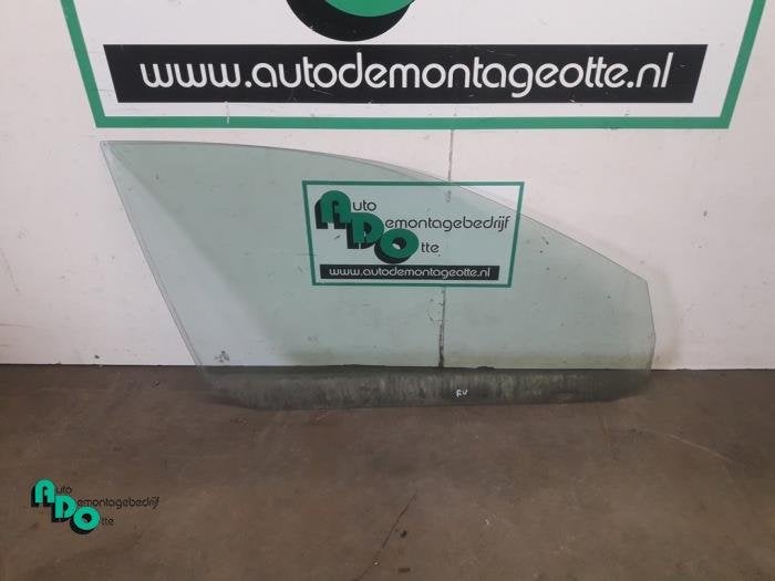 Vitre portière 4portes avant droite d'un Volkswagen Jetta (, Volkswagen, -, 3 mois de garantie, Utilisé