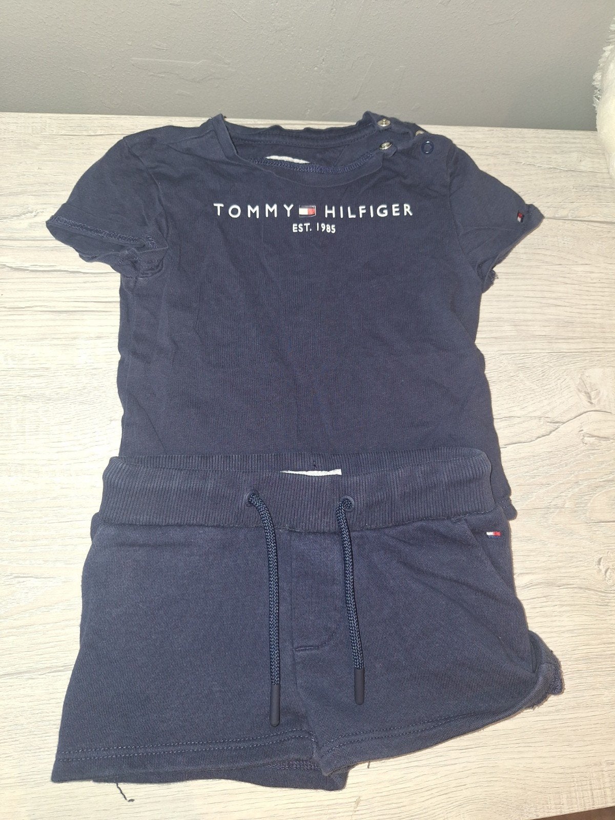 tommy hilfiger thirt+short, Ophalen of Verzenden