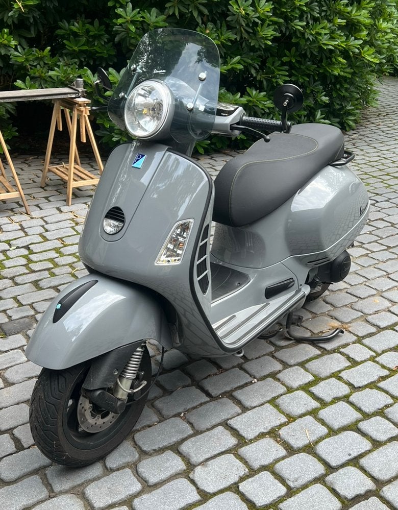 Vespa gts super 125cc, Motoren, Scooter, Nieuw, Particulier, 11 kW of minder