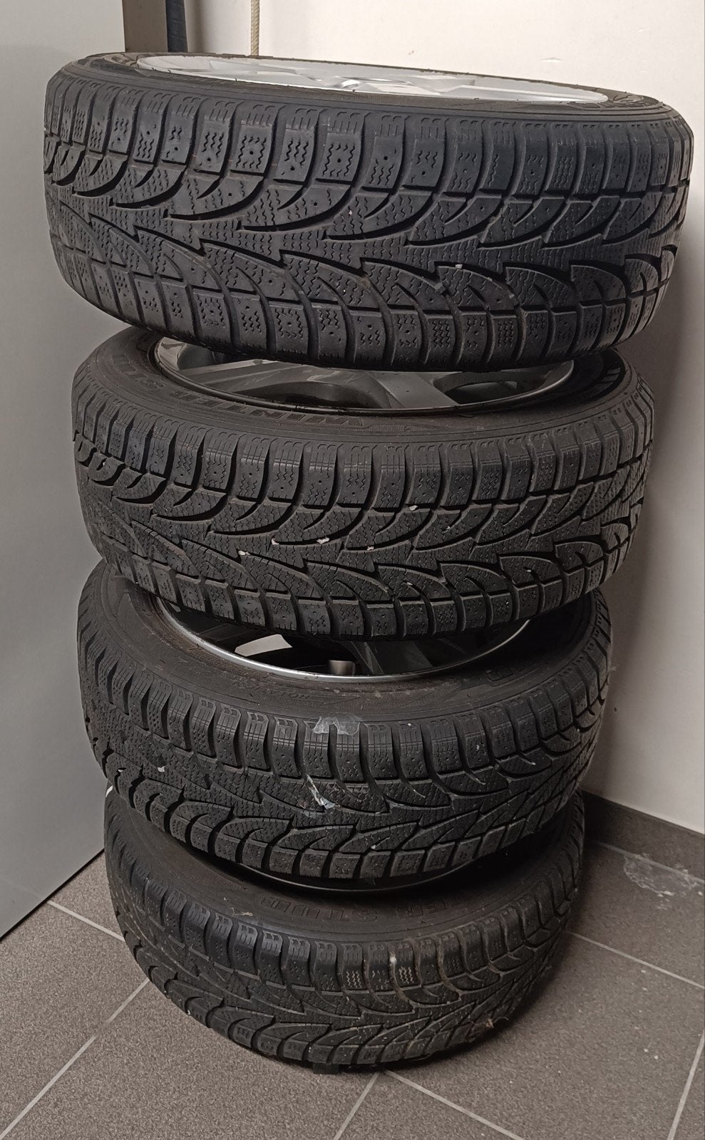 Winterbanden 185 /55 met zanten en ooberg statief, Auto-onderdelen, Banden en Velgen, Ophalen, 15 inch, Winterbanden, Band(en)