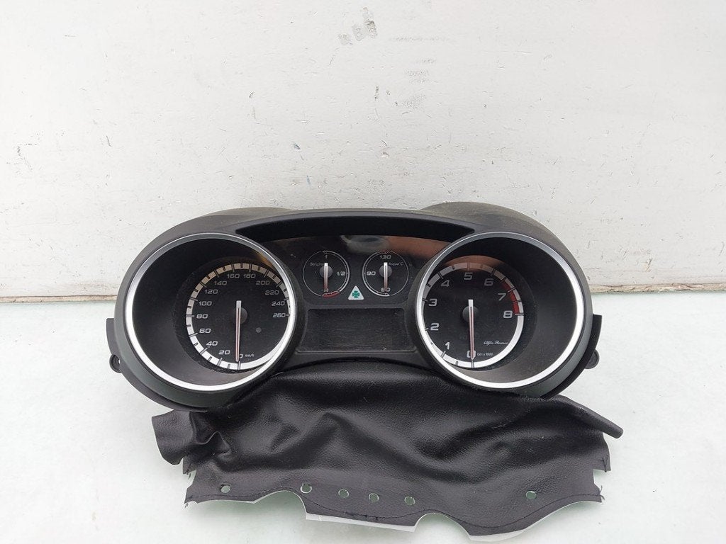 INSTRUMENTS DE BORD Alfa Romeo Giulietta (940) (|50533138|), Autos : Pièces & Accessoires, Stellantis Europe S.p.A, IPC D1-09 Bahnhofsplatz
65423  Rüsselsheim am Main, DE