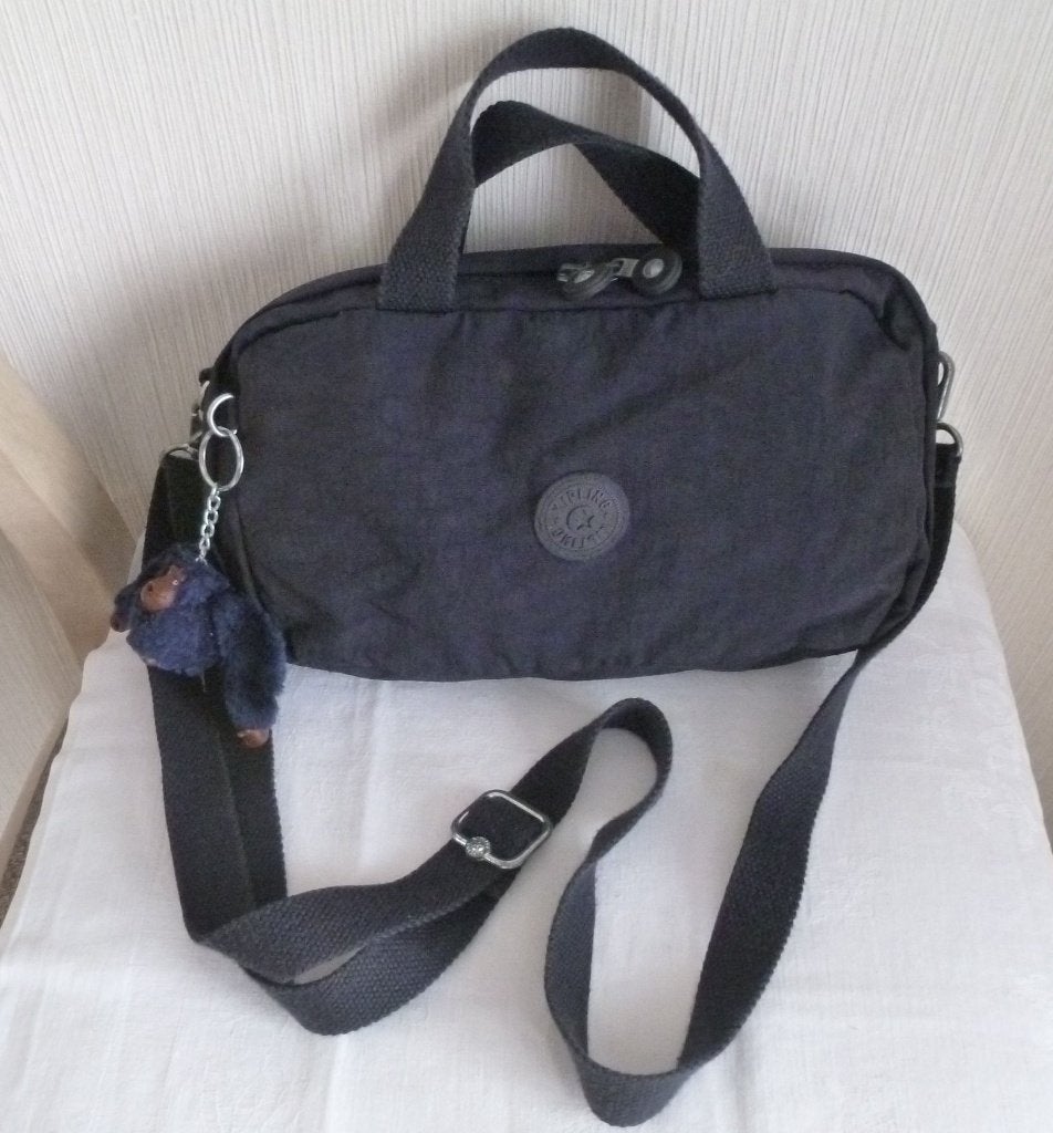 Kipling marineblauwe bandtas ideaal voor lunch + aap, Ophalen of Verzenden, Gebruikt