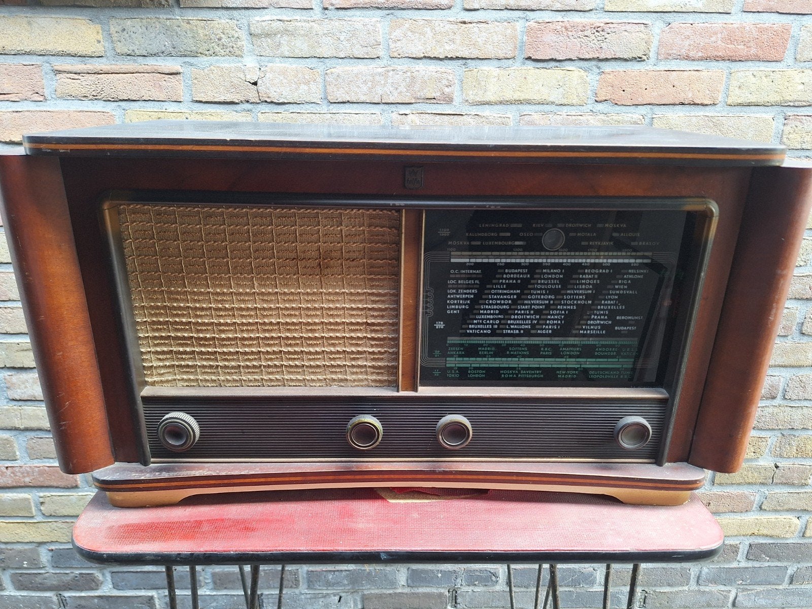 Vintage radio telfa, Enlèvement