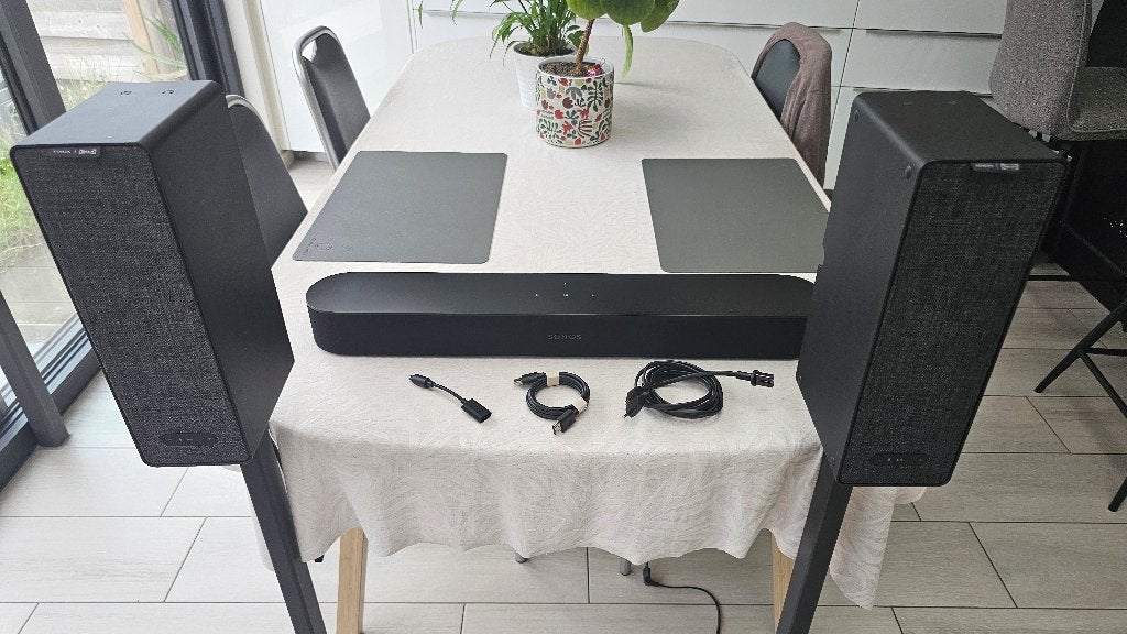Sonos beam gen1 + rear speakers, Audio, Tv en Foto, Ophalen, Zo goed als nieuw