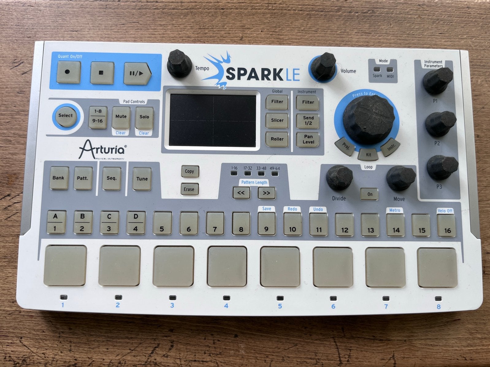 Drumcomputer controller spark le, met spark 2 software, Muziek en Instrumenten, Synthesizers, Ophalen of Verzenden, Gebruikt