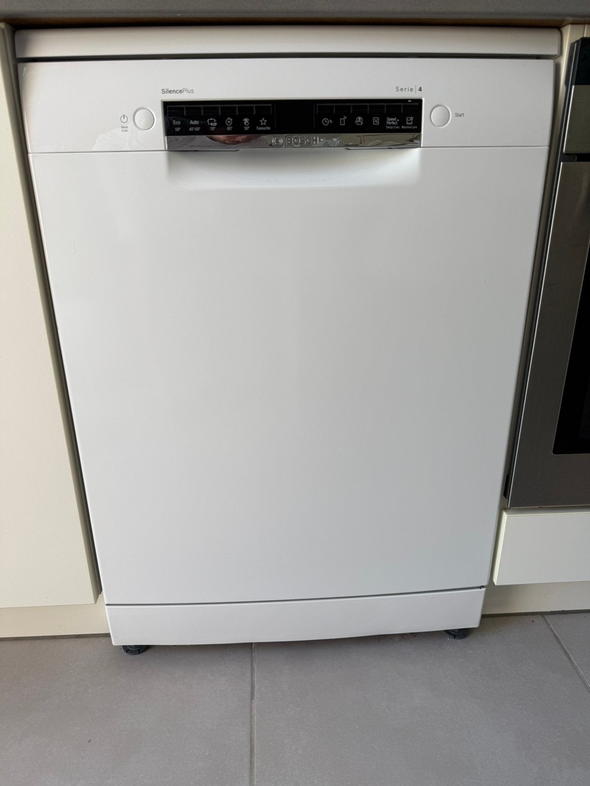 Vaatwasmachine BOSCH silent plus SMS4ETW14E, Elektronische apparatuur, Vaatwasmachines, Ophalen, Zo goed als nieuw