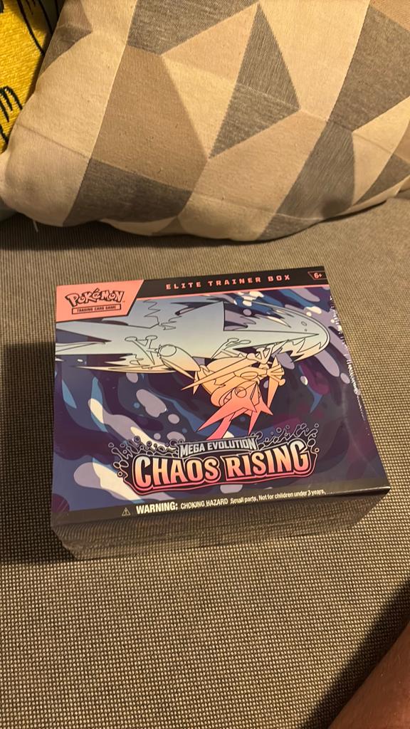 Chaos Rising ETB, Verzenden, Zo goed als nieuw