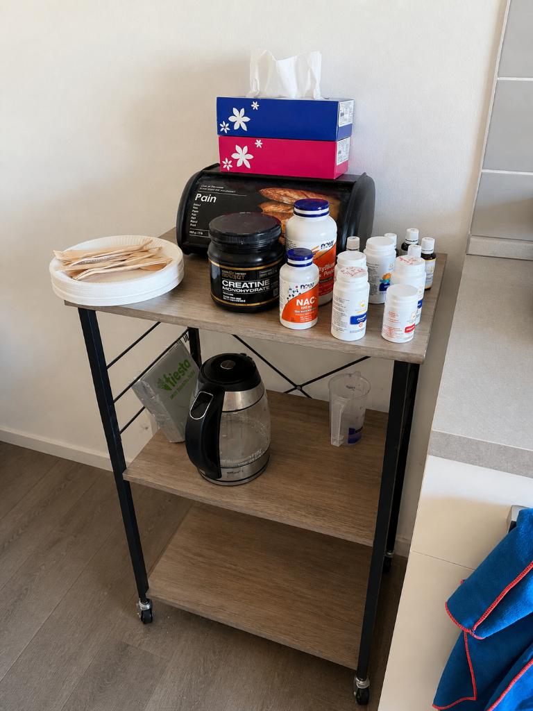 Meuble / étagère de cuisine sur roulettes – 15 € - TBE, 25 à 50 cm, Noir, Moins de 100 cm, Enlèvement
