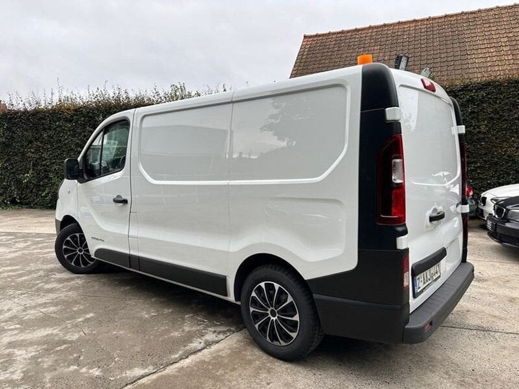 Renault Trafic dCi   11983 +BTW, Airco,Ingericht Webasto, Auto's, Renault, Euro 5, Monovolume, 170 g/km, Zwart