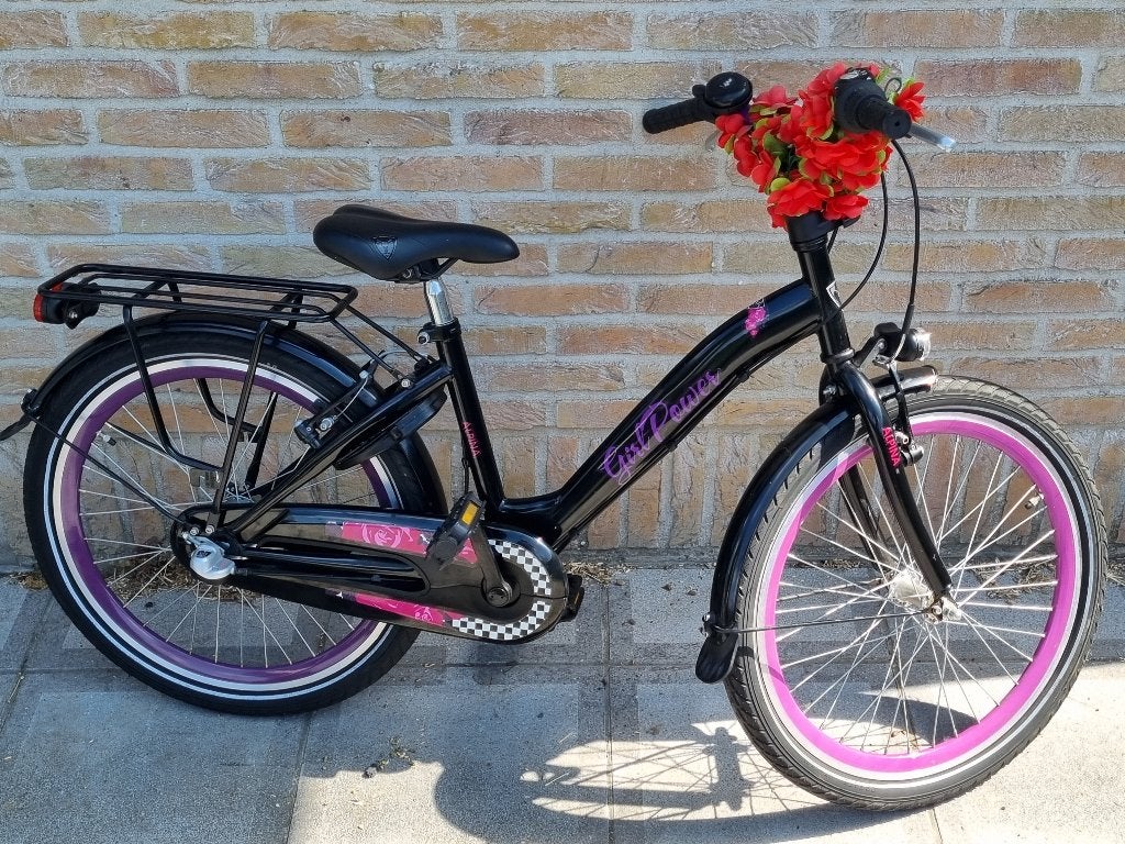 Meisjesfiets 8-12 jaar (met helm), Ophalen, 22 inch, Gebruikt, Velgrem